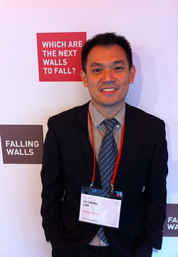 Fallingwallphoto3