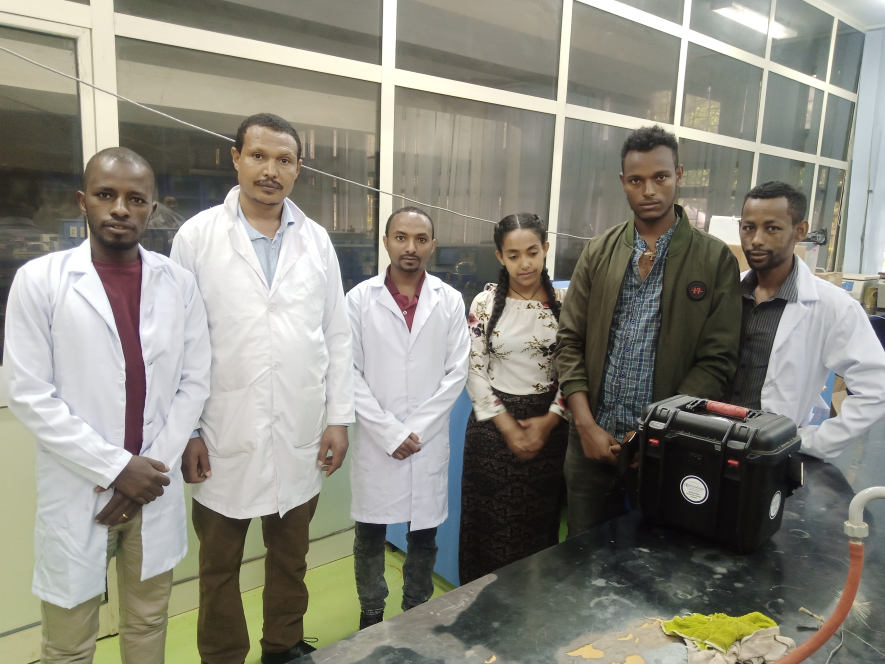 Students in Ethiopia on ReachSci global programme 