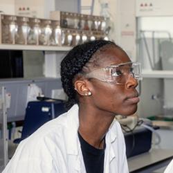 Two undergraduate students working in the teaching laboratory